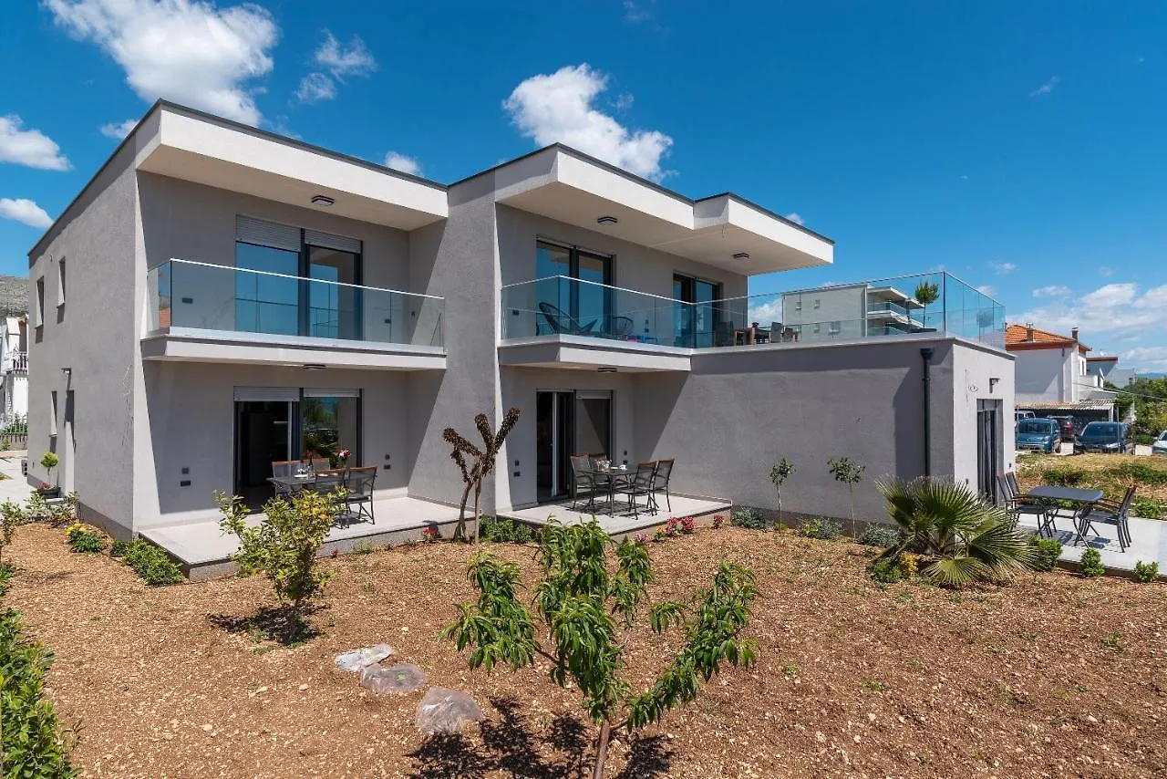 Infinity Residence Trogir 0*,  Croatia