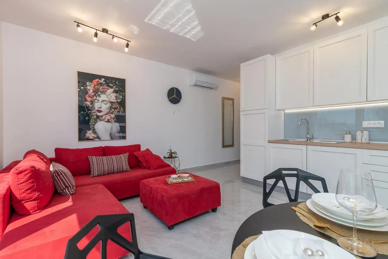 Infinity Residence Trogir 0*,  Croatia